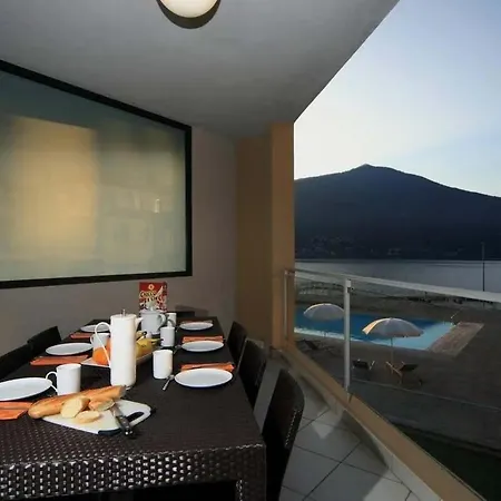 Apartment Modern 3 Bedroom On Maggiore *